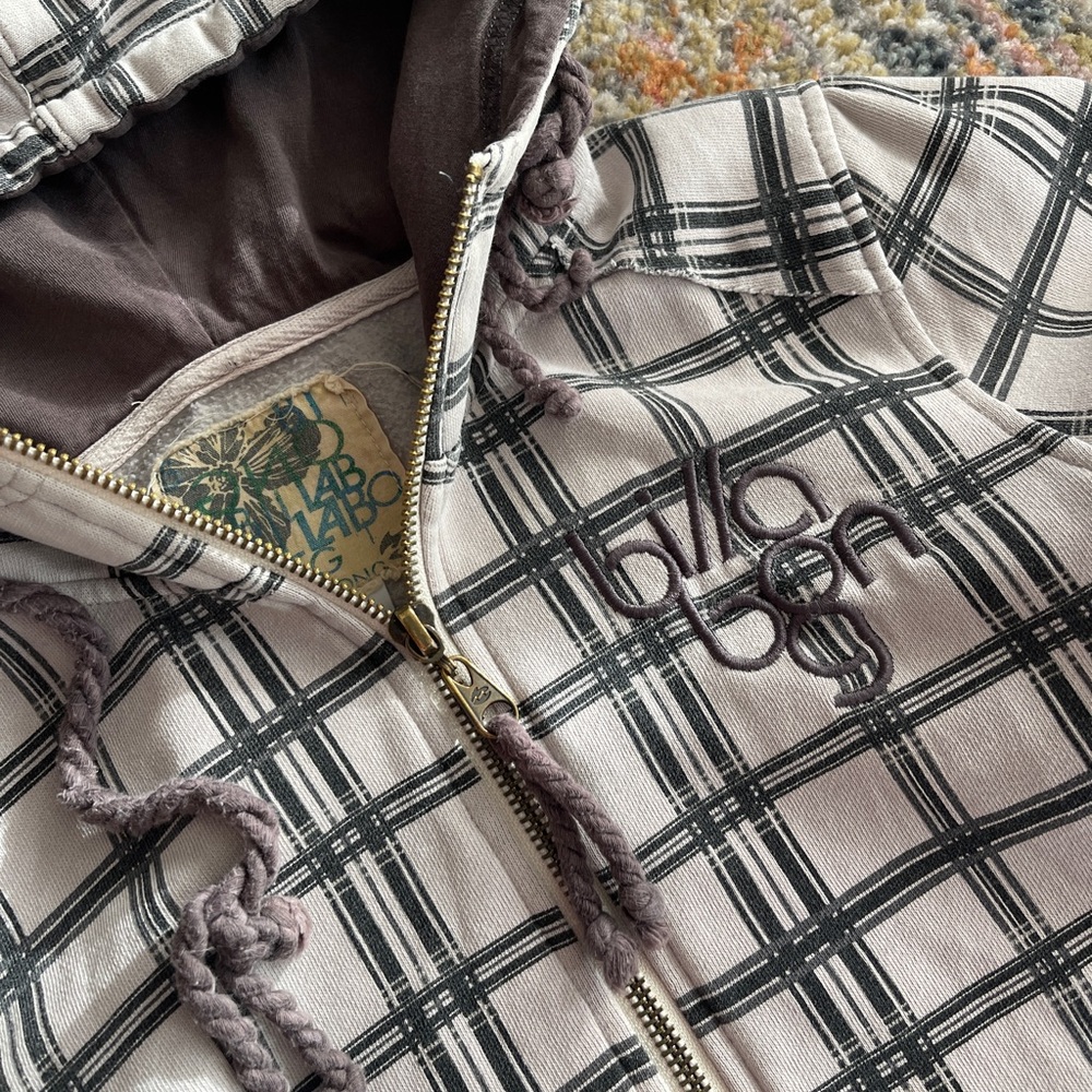 Y2K Women’s Billabong Black and White Plaid Hoodie - Picture 2 of 4